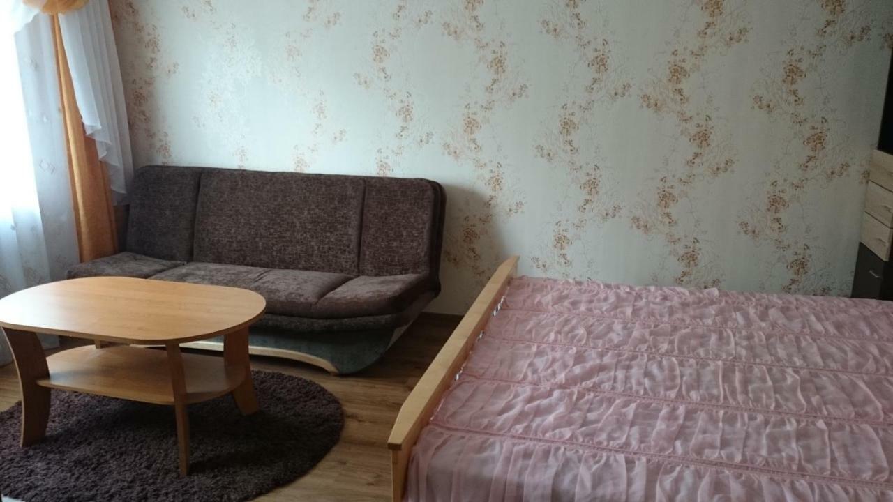 Апартамент В Центре Города, Stacijas 111 陶格夫匹尔斯 外观 照片